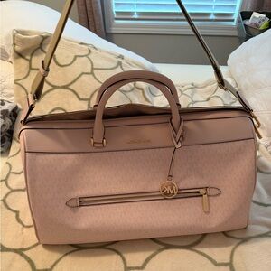 Michael Kors Weekend Travel bag